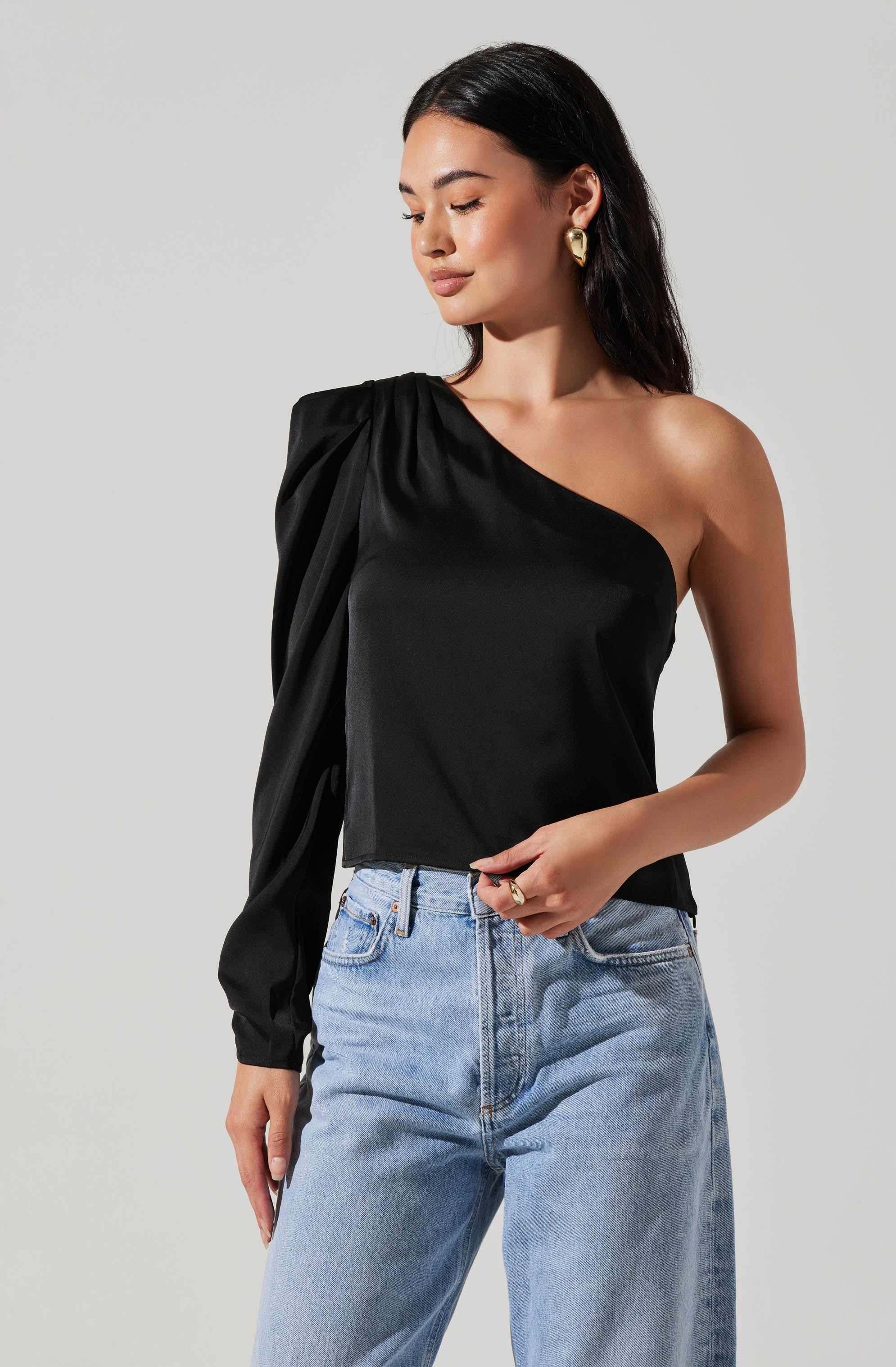 Asymmetrical Puff Sleeve Top