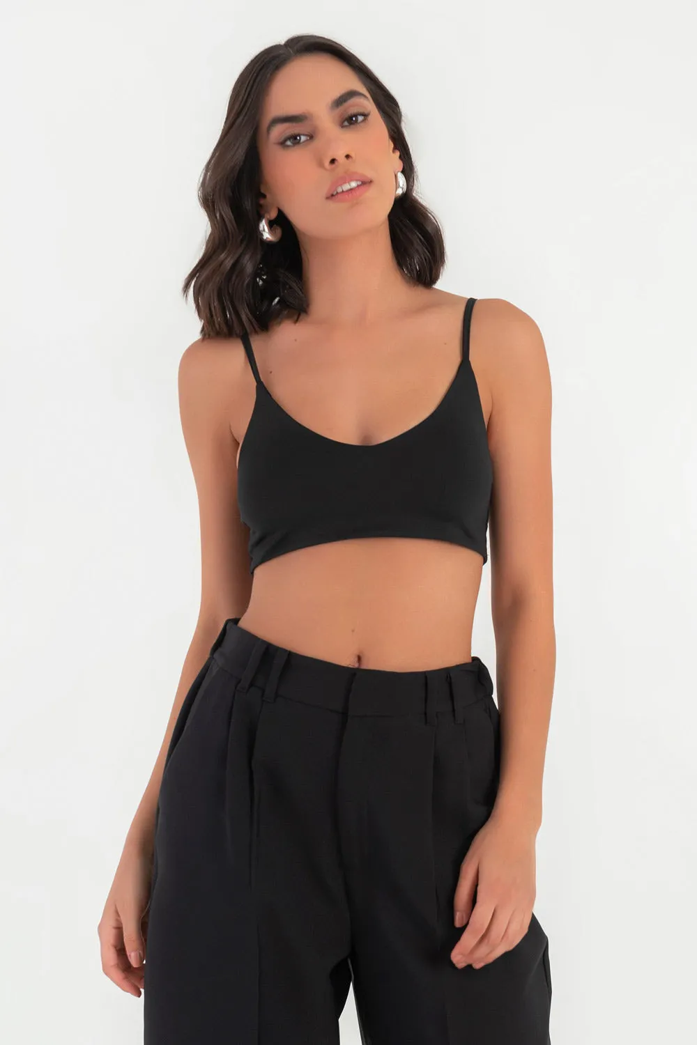 Crop top ajustado de escote v