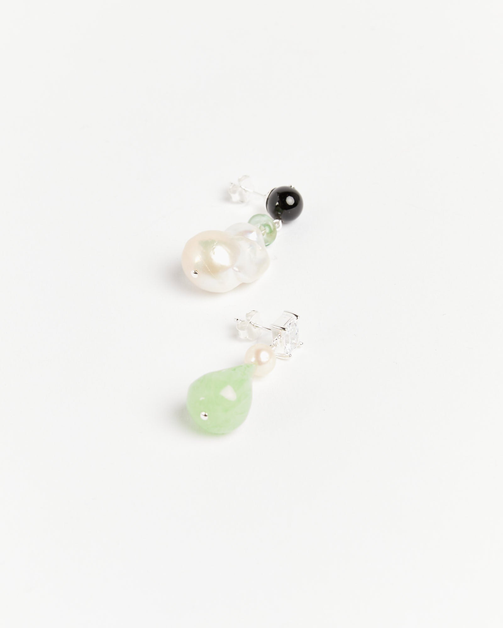 Peat Pearls/Onyx Earrings