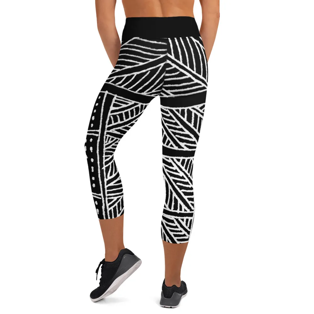 Yoga Capri Leggings Marlin Story Black